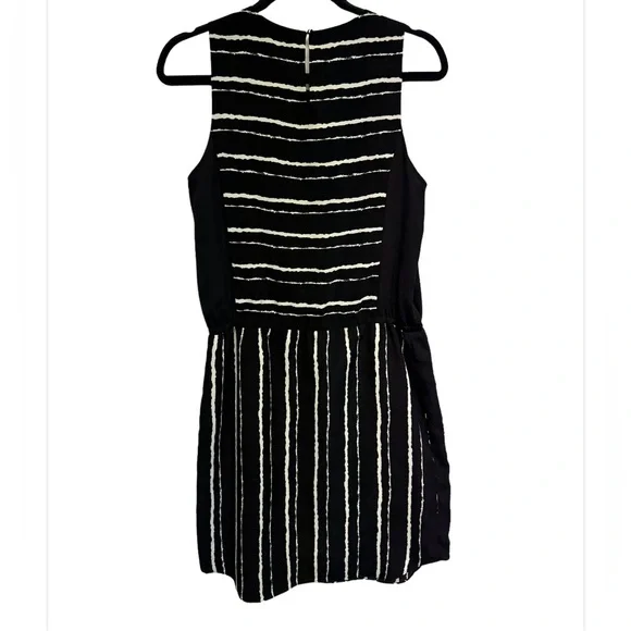 Vince Camuto Sleeveless Graphic Drawstring Waist Size 8 - Picture 3 of 5